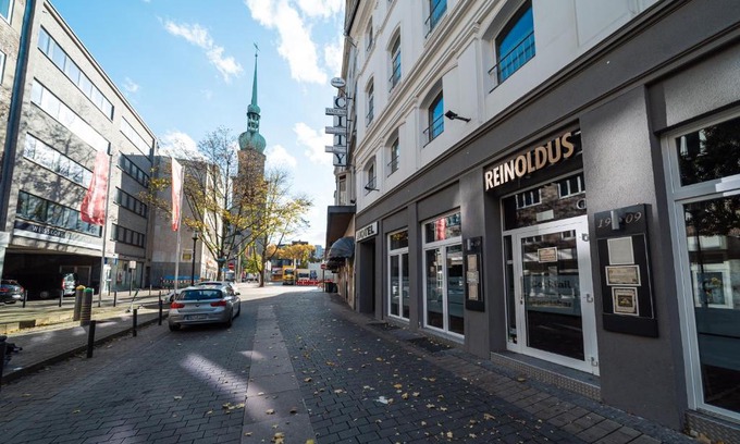 City-Ost Hotel | Comfortable Stay at S & D Hotel Dortmund with Family Amenities