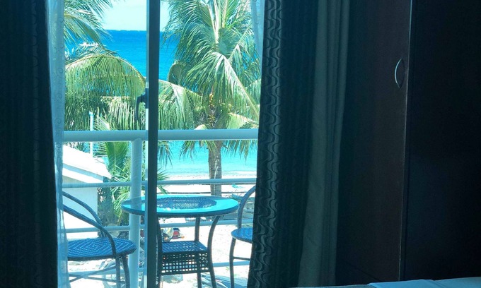 Caticlan Hotel | Budget-Friendly Stay at S-E Hotel and Residence