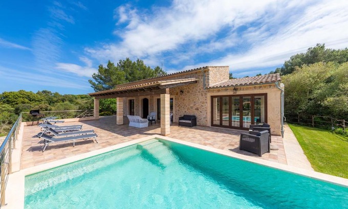 Arta Villa | Elegant S'hort De Carrossa: Guest Rated 10/10 with Pool & Hot Tub
