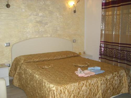 Piscinas House | Discover S'Olivariu Village: Pet-Friendly Ocean View Stay