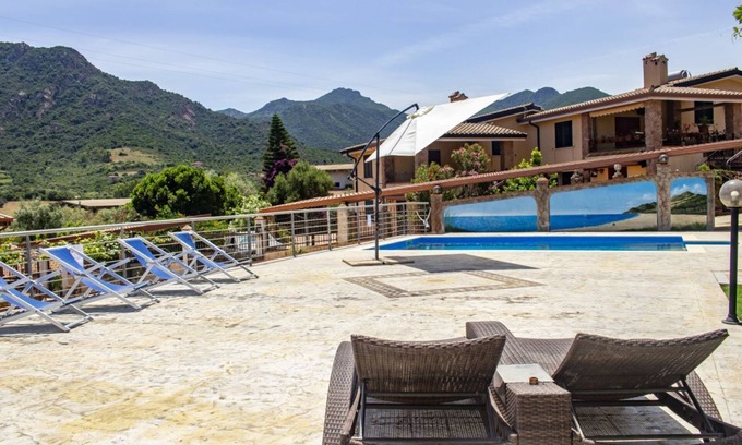 Cardedu Apartment | Inviting S'Omu and Assunta 1P: Private Pool & Ocean View