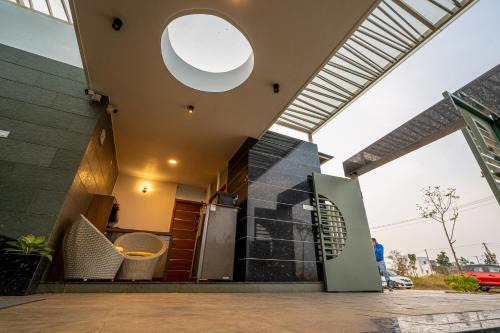 Mysore Resort | Relaxing Getaway at S R Spa Suites with Hot Tub Access
