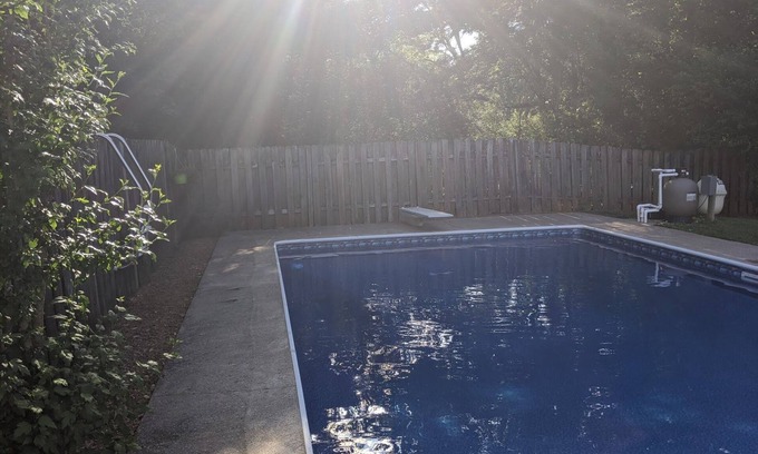 Scottsboro House | Charming Home in Historic Scottsboro with Pool & Spa
