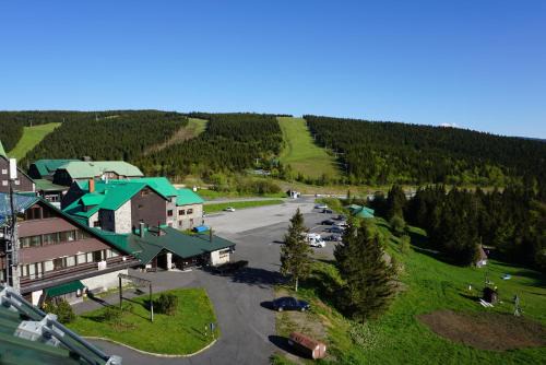 Loucna nad Desnou Apartment | Family-Friendly Retreat at S4 Červenohorské sedlo