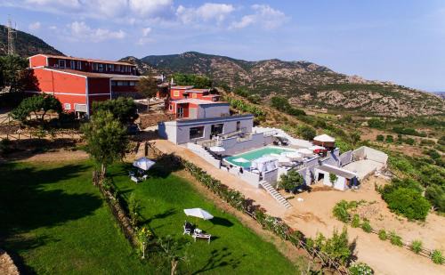 Burcei Hotel | Cozy Sa Dom'e Malloru: Pet Friendly with Oceanfront Views