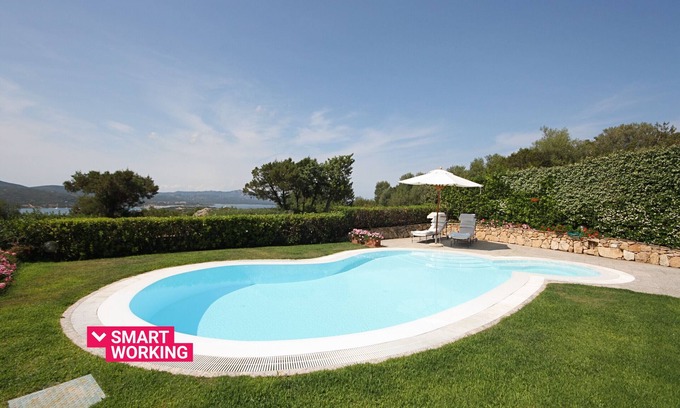 Porto Rotondo Apartment | Pet-Friendly Sa Pedra House with Private Pool & Breakfast
