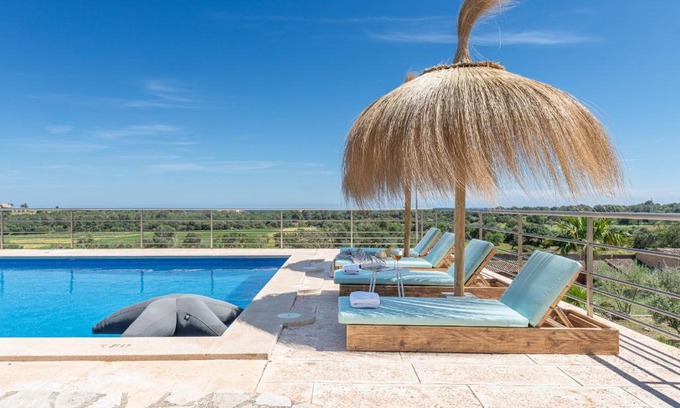 Manacor House | Oceanfront Getaway at Sa Plana Nova - Rated 9.2/10