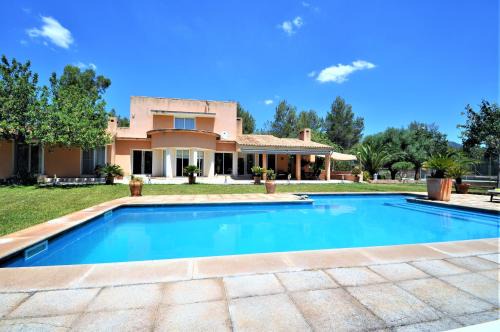 La Esglayeta Villa | Tranquil SA ROTA Finca in Bunyola with Pool & Ocean Views