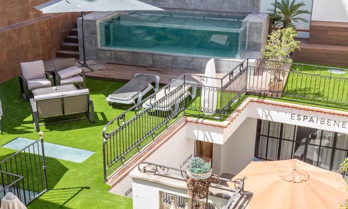 Arenys de Mar Hotel | Relax at Sa Voga Hotel & Spa: Oceanfront Bliss Awaits