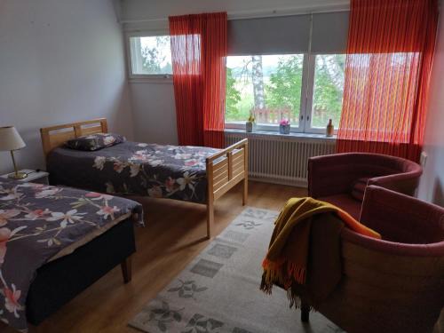 Hameenlinna House | Discover Saarnimaja: Wheelchair Access & Family-Friendly Stay