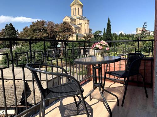 Avlabari Apartment | Experience SaBa Apartments in Historic Old Tbilisi