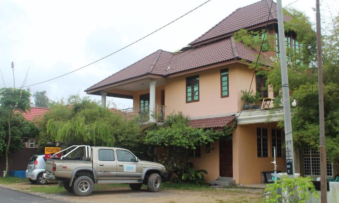 Kampung Sura Masjid Cabin | Cozy Saba Lodge Dungun with Ocean Views and Kitchenette
