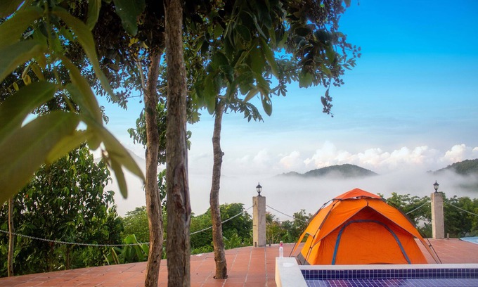 Kampot Hotel | Relax at Sabay Farm: Pool, Restaurant & Family-Friendly Stay