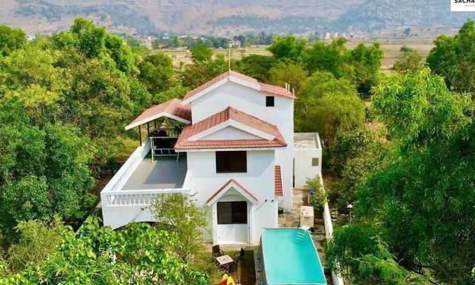 Igatpuri Villa | Relax at Sachar Bungalow with Scenic Views & Pool Access