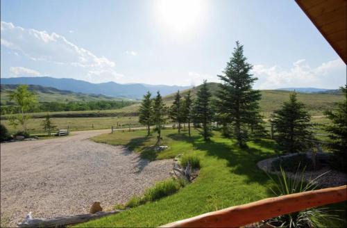 Saddlestring House | Experience Saddlehorn Ranch: Eco-Friendly Retreat with Hot Tub