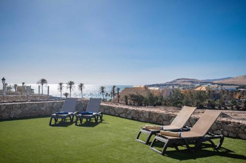 Bahia Calma Villa | Experience Villa Safari: Oceanfront Paradise & Spa Retreat
