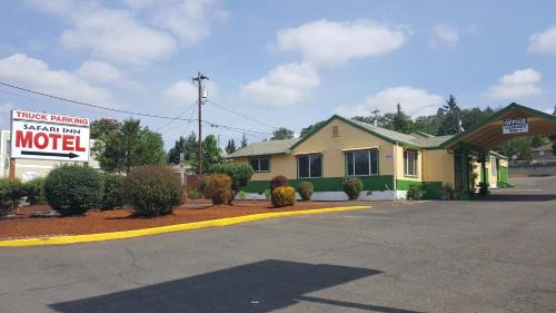 Roseburg Hotel | Family-Friendly Stay at Safari Inn Motel with Great Amenities