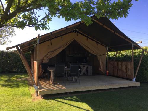 Kwadendamme Other | Family-Friendly Safaritent 't Kwedammertje with Kitchen Access