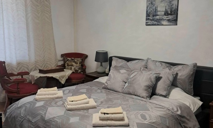 Pristina Apartment | Comfortable Retreat in the Heart of Pristina for Families