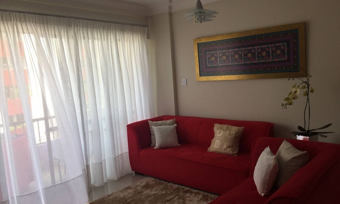 Rio Vermelho Apartment | Convenient Stay Near Carnaval Barra-Ondina with Ocean Views