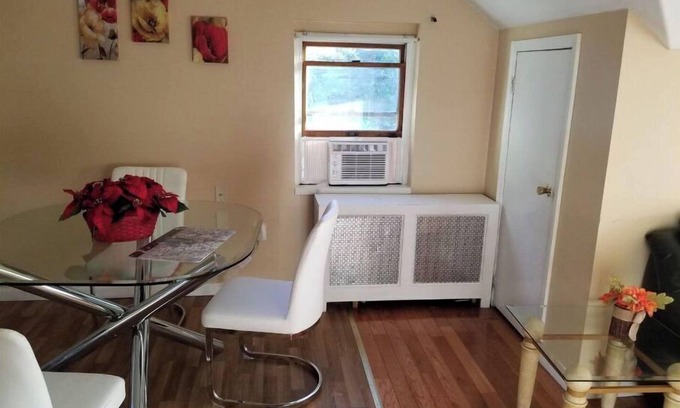 Uniondale House | Comfortable Retreat with Kitchen and Family-Friendly Amenities
