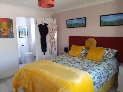 Peacehaven House | Experience Serenity at Safe Haven with Oceanfront Views