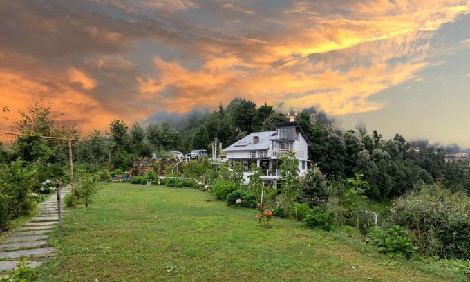 Kathgodam Villa | Pet-Friendly Retreat at SaffronStays Hydrangea Hill