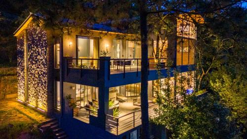 Kumarhatti Villa | Discover SaffronStays The Hill Abode: 4-Star Family Retreat