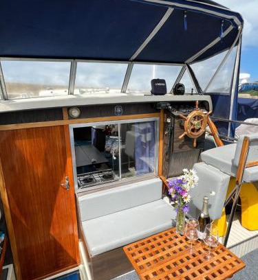 Molle Boat Rental | Ocean View Retreat at Safir I Mölle Hamn - 9/10 Rated