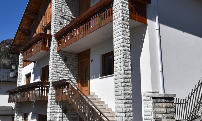 Zoppe di Cadore Apartment | Explore Sagui Apartment: Family-Friendly in Dolomites