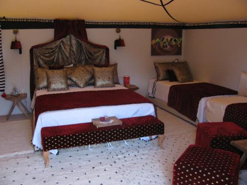 Hassilabied Other | Discover Sahara Luxury Tents: Family-Friendly Getaway