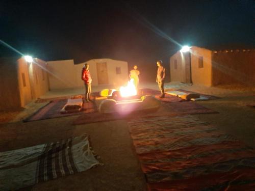 M'Hamid El Ghizlane Other | Ideal Sahara Peace Camp: Pet-Friendly with High Ratings