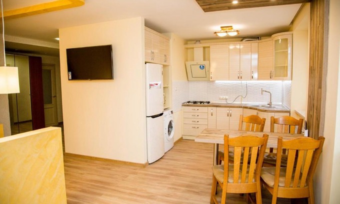 Berehove Apartment | Discover Sahara: Family-Friendly with a 9/10 Guest Rating