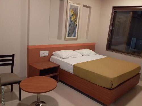 Shirdi Hotel | Budget-Friendly Sai Palace Express in Shirdi with Breakfast