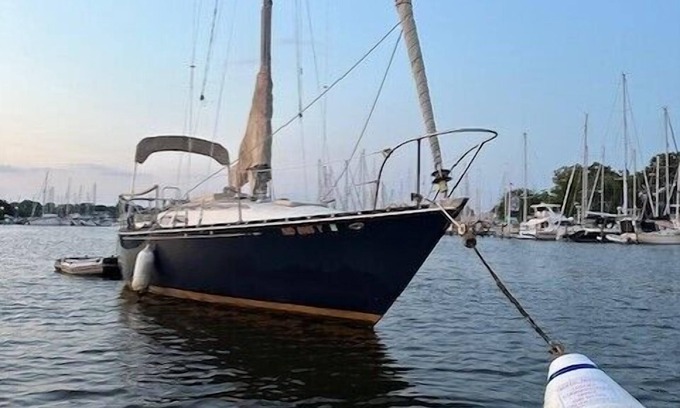 Parole Boat Rental | Unique Sailboat Experience in Annapolis with Ocean View