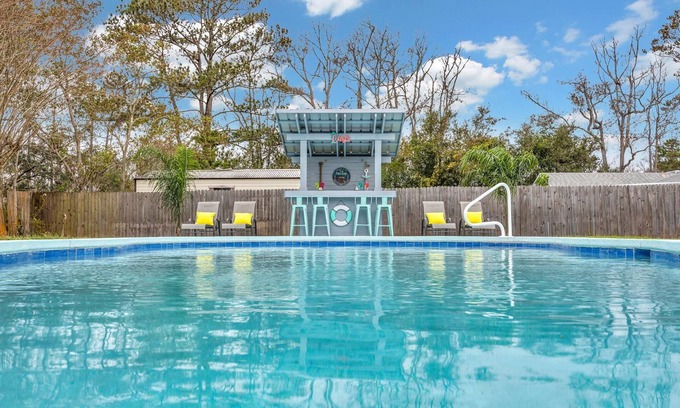 Palm Valley House | Experience Sailfish Beach House: Pool, Hot Tub & Game Room