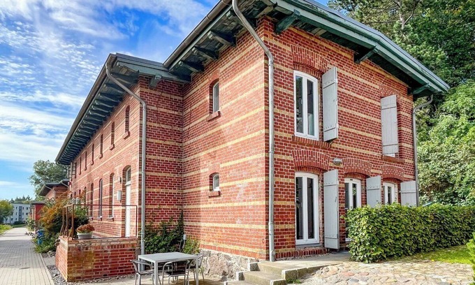 Barhoft Apartment | Sailing apartment - maisonette on two floors with a view of the Baltic Sea and Rügen