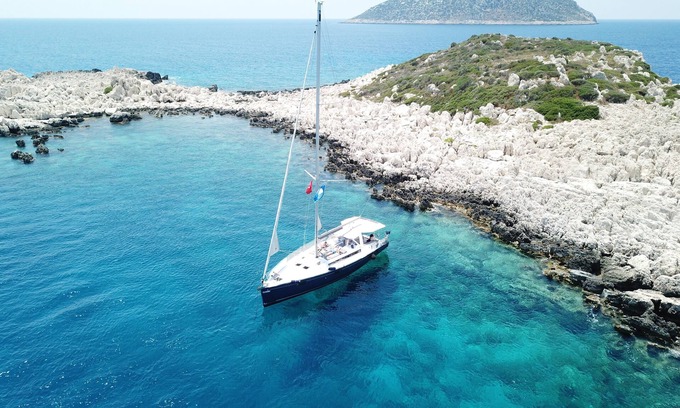 Kas Boat Rental | Experience Mediterranean Bliss on a Beneteau Oceanis 48