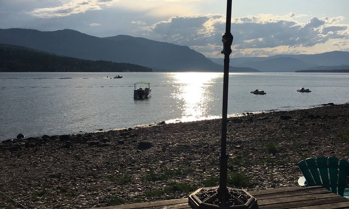 Blind Bay House | Experience the Sailing Suite on Sunny Shuswap - Rated 9.8!