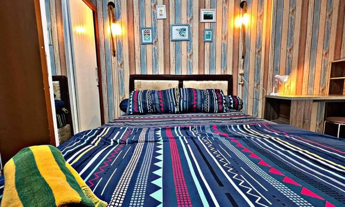 Pluit Apartment | Cozy Sailor Studio: Fast Wifi & Netflix by the Ocean