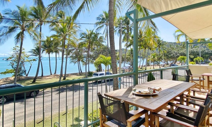 Horseshoe Bay Apartment | Beachfront Bliss: Sails on Horseshoe Apartment 4