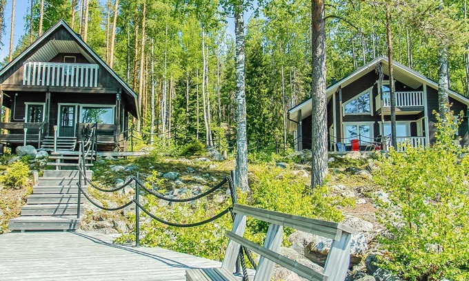 Heinavesi House | Relaxing Retreat at Saimaanhelmi with Lake Views & Spa