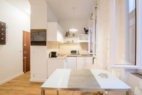 Saint - Aubin - Dupuy Apartment | Comfortable Saint-Aubin Hotel: Child-Friendly & Centrally Located