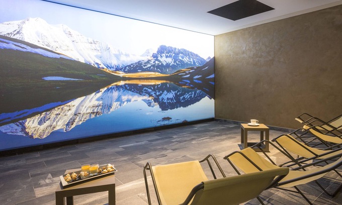 Val Cenis Hotel | Relax at Saint Charles Hôtel & Spa: 4-Star Poolside Retreat