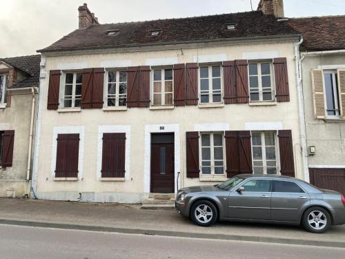 Saint-Florentin Apartment | Family-Friendly Saint Florentin with Great Amenities
