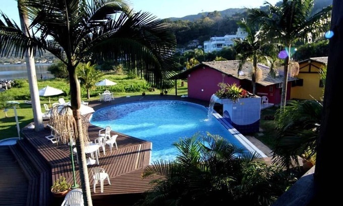 Lagoa da Conceicao Condo | Discover Saint Germain - Lagoa da Conceição with Pool Access