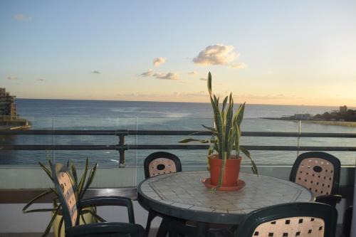 St. Julian's Apartment | Oceanfront Saint Julians Apartment with Spa & Top Reviews