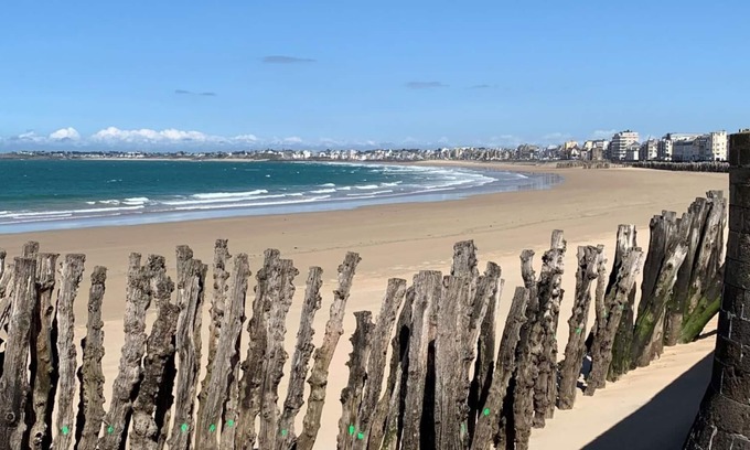 Parame Cottage | Cozy Saint-Malo Gîte Near Beach with Pool & Ocean Views