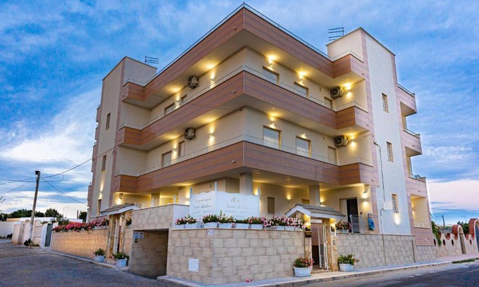 San Pietro in Bevagna Bed & Breakfast | Discover Saint Matthew B&B e Appartamenti: 4-Star Comfort