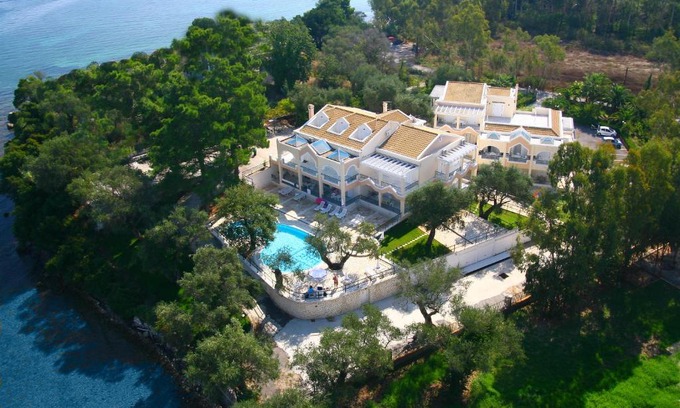 Dassia Apartment | Beautiful Saint Nicholas Beach Resort with Private Beach Access